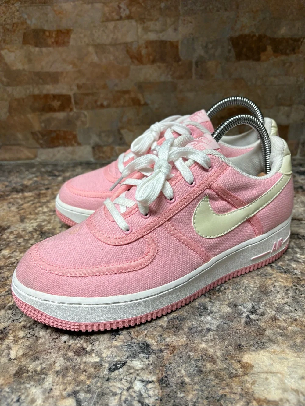 Nike Air Force 1 2003 Pink Canvas 306512-611 Women’s Size 8 Men’s Size 6.5